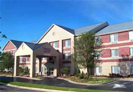 Fairfield Inn & Suites Detroit Farmington Hills Bagian luar foto